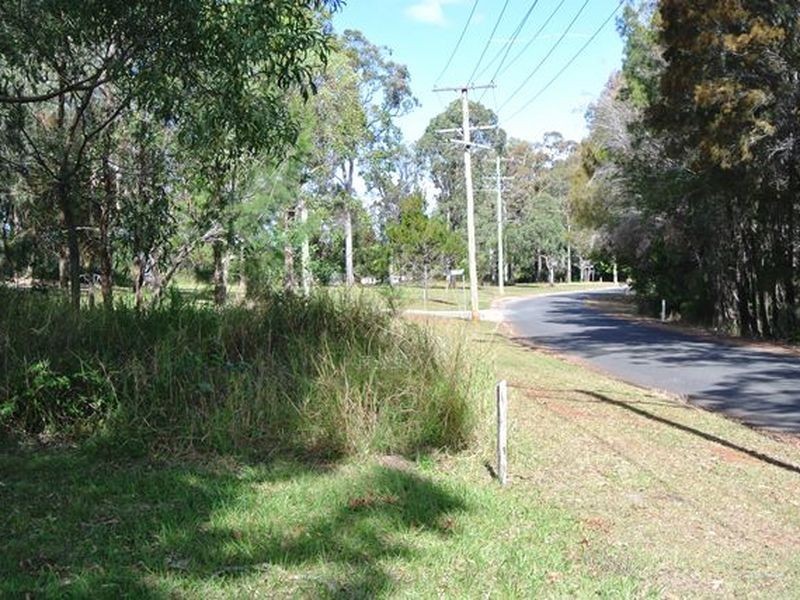 14 Waterside Drive, Macleay Island QLD 4184