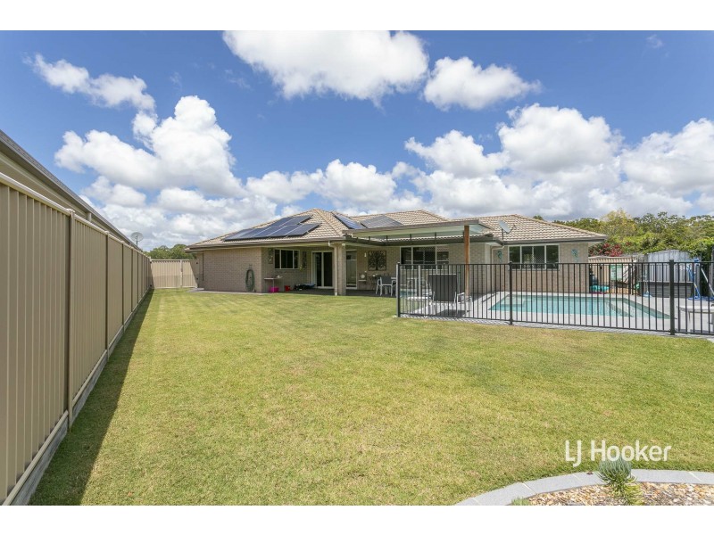 64 Lancaster Circuit, Redland Bay QLD 4165