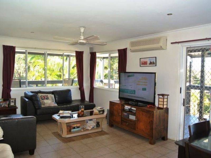 8 Mawarra Street, Macleay Island QLD 4184