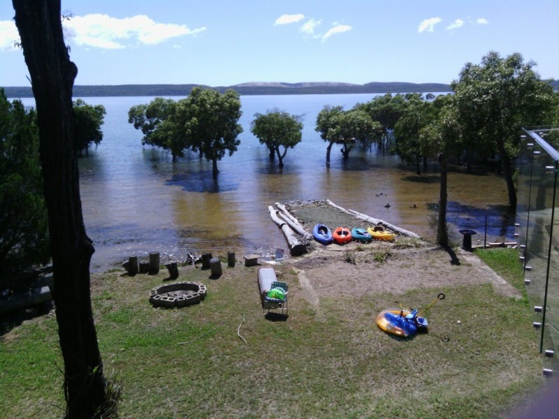 9-11 Blue Vista Street, Macleay Island QLD 4184