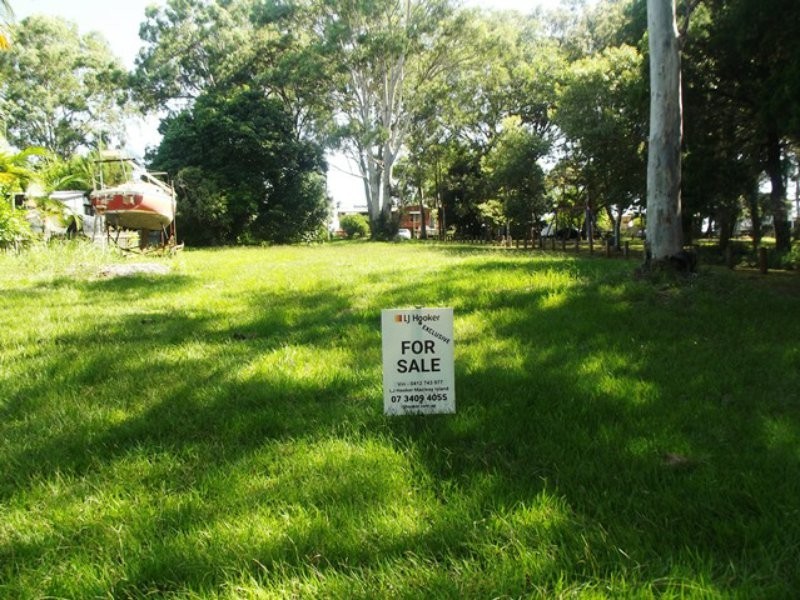 13 Columbia Street, Macleay Island QLD 4184