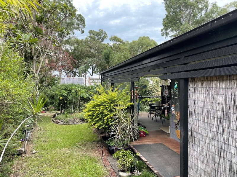 6 Blue Waters Crescent, Macleay Island QLD 4184