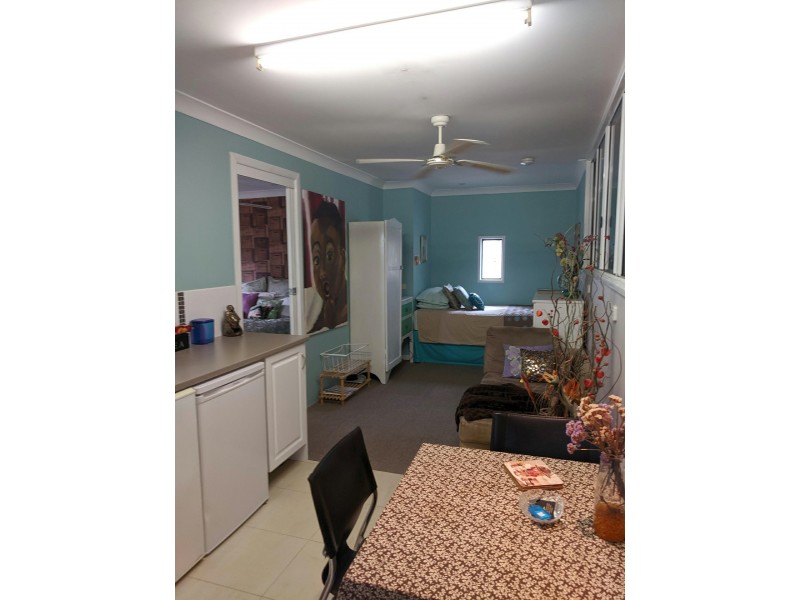 6 Blue Waters Crescent, Macleay Island QLD 4184