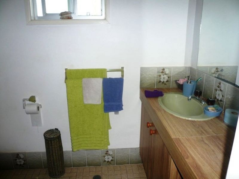 30 Blue Bay Crescent, Macleay Island QLD 4184