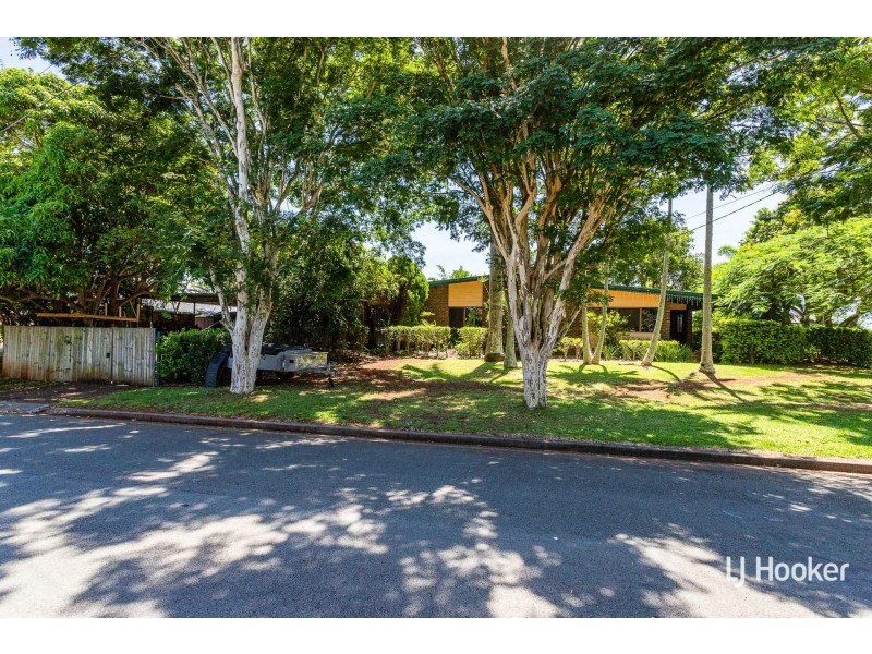 8 Albatross Street, Victoria Point QLD 4165