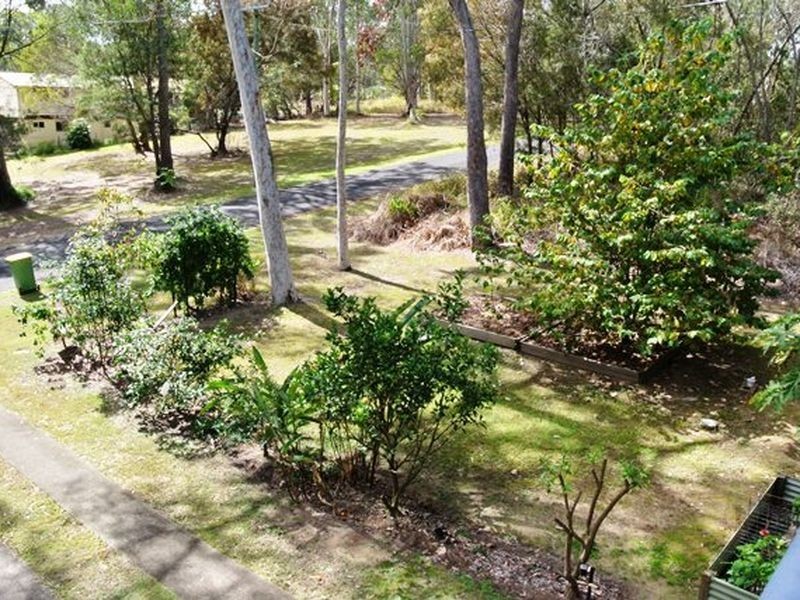 6 Kooberry Street, Macleay Island QLD 4184