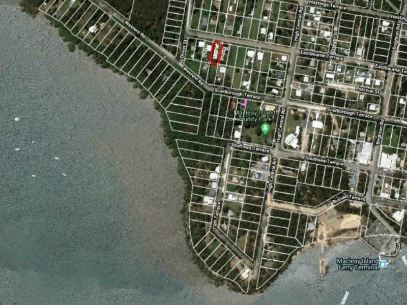 8 Eastbourne Terrace, Macleay Island QLD 4184