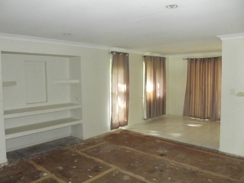 10-12 Scotts Road, Macleay Island QLD 4184