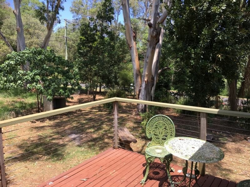 1 Western Road, Macleay Island QLD 4184