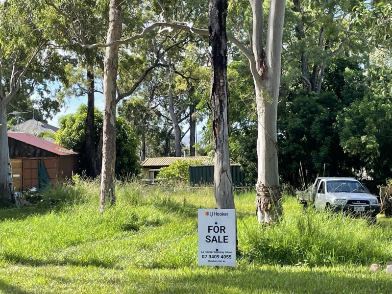 9 Double Bay Street, Macleay Island QLD 4184