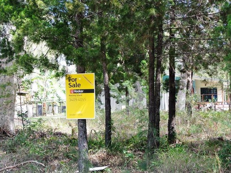 17 Natone Terrace, Macleay Island QLD 4184