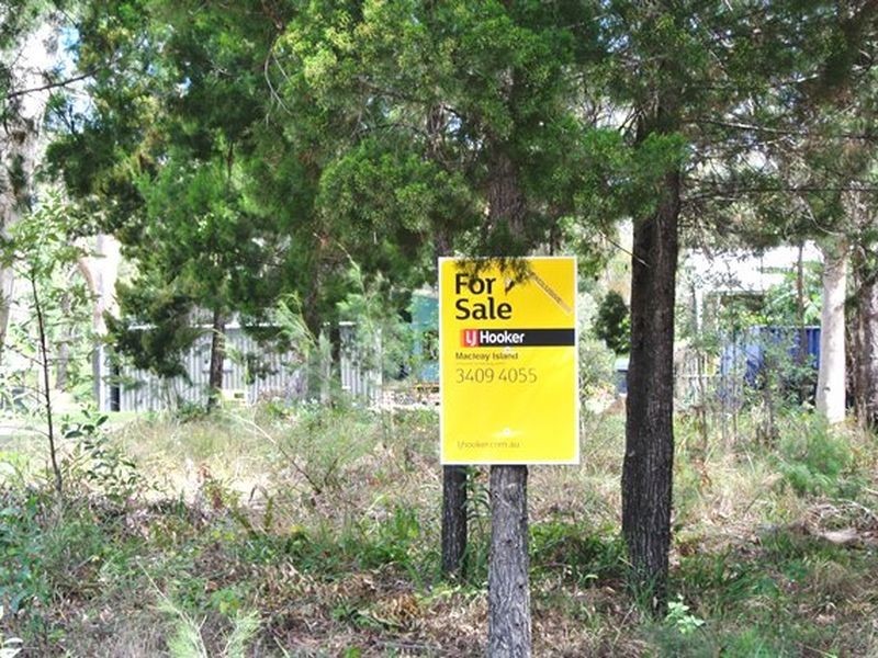 17 Natone Terrace, Macleay Island QLD 4184