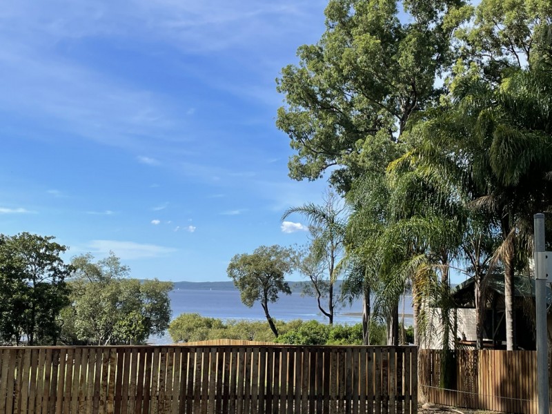 40 Calm Waters Crescent, Macleay Island QLD 4184