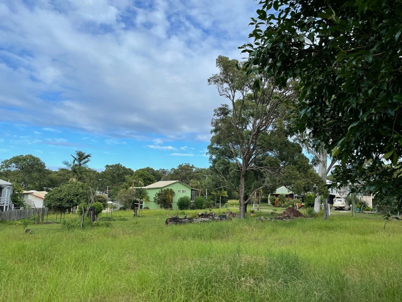 42 Mawarra Street, Macleay Island QLD 4184