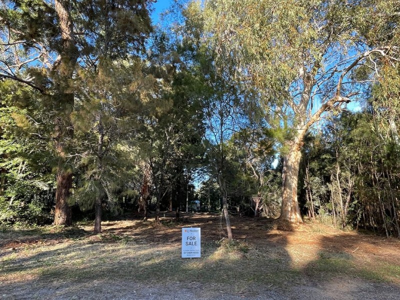 6 Garnet Street, Macleay Island QLD 4184