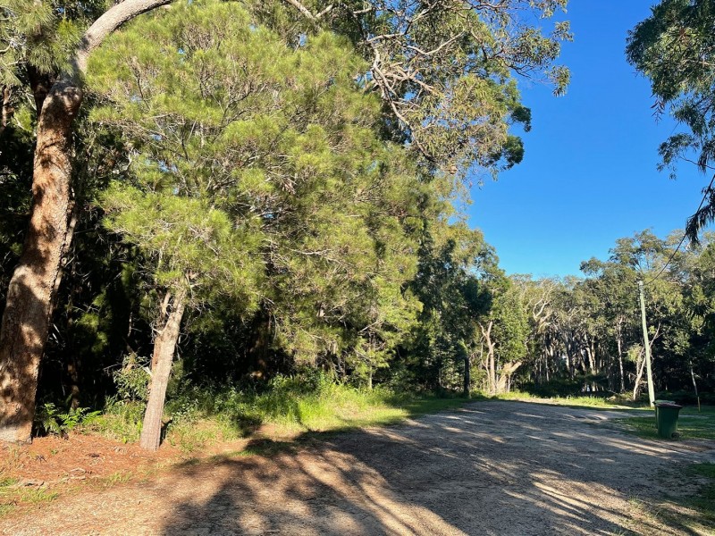 6 Garnet Street, Macleay Island QLD 4184