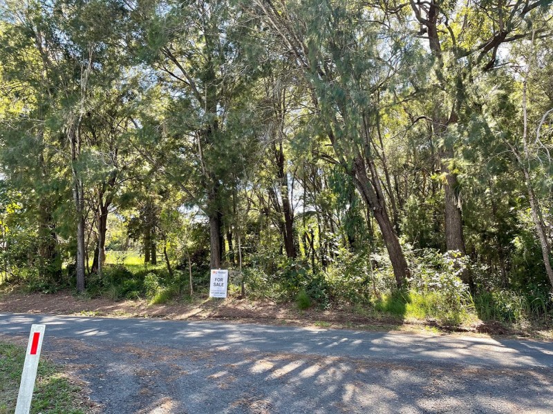 20 Alexander Street, Macleay Island QLD 4184
