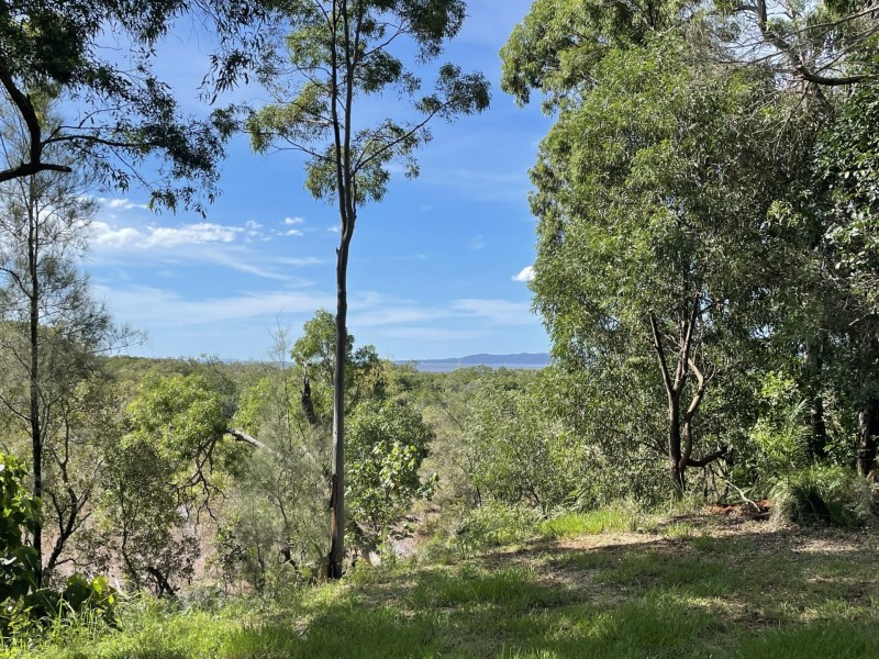 2 Causeway Drive, Macleay Island QLD 4184