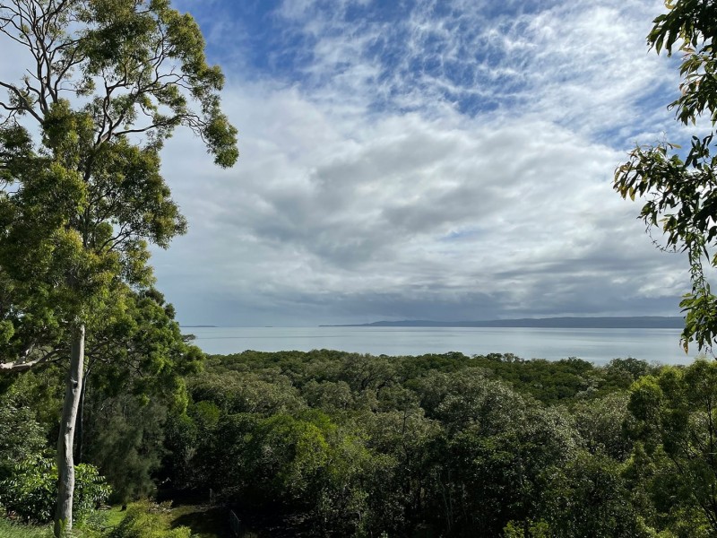 2 Causeway Drive, Macleay Island QLD 4184