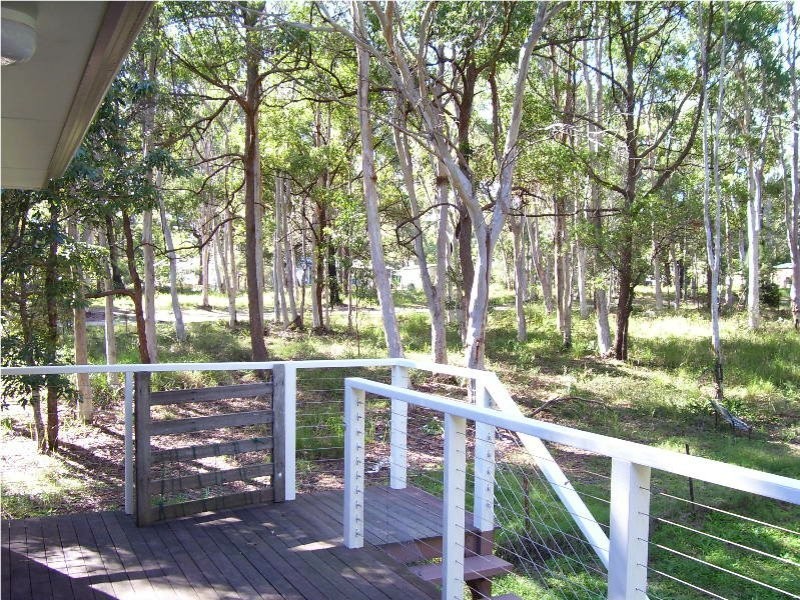 16 Brolga Street, Macleay Island QLD 4184