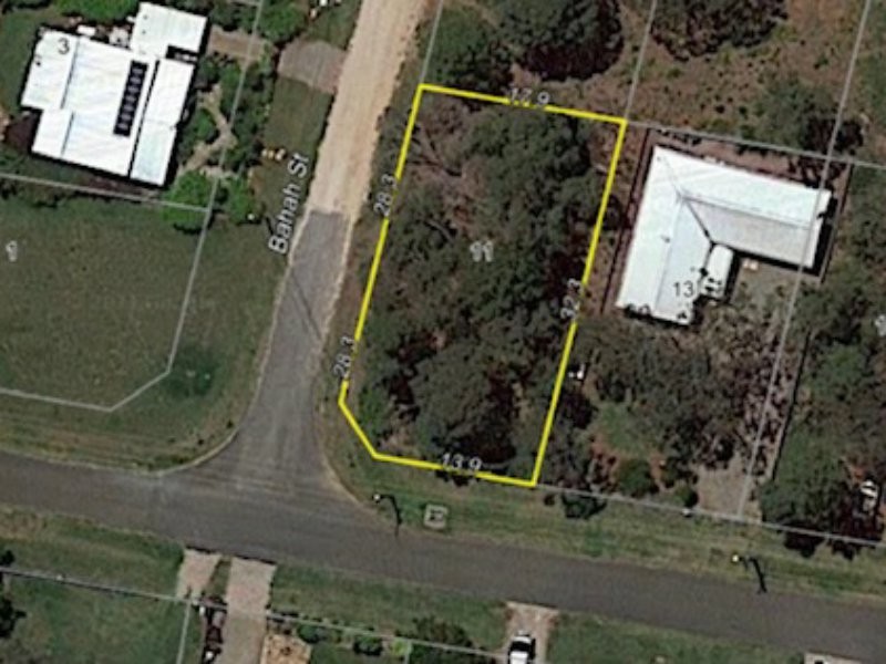 11 Cooee Street, Macleay Island QLD 4184