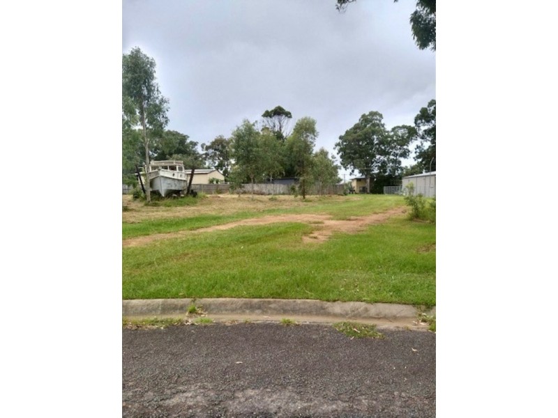 46 Crest Haven, Lamb Island QLD 4184