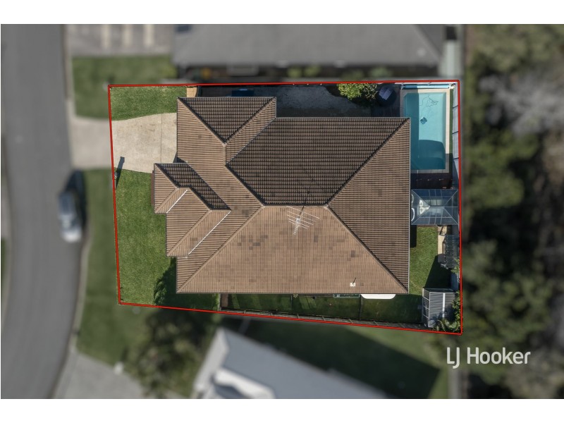 4 Mervyn Crescent, Redland Bay QLD 4165