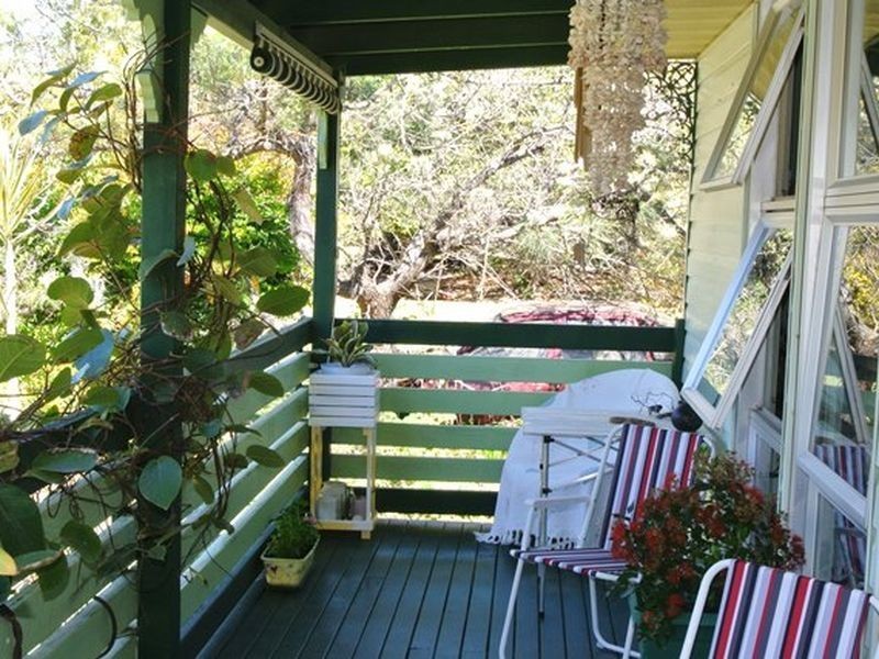 11 Lemontree Drive, Macleay Island QLD 4184