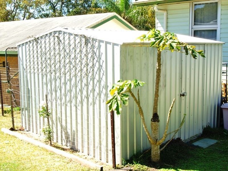 11 Lemontree Drive, Macleay Island QLD 4184