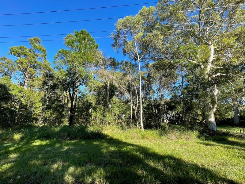 19 Rhodes Street, Macleay Island QLD 4184