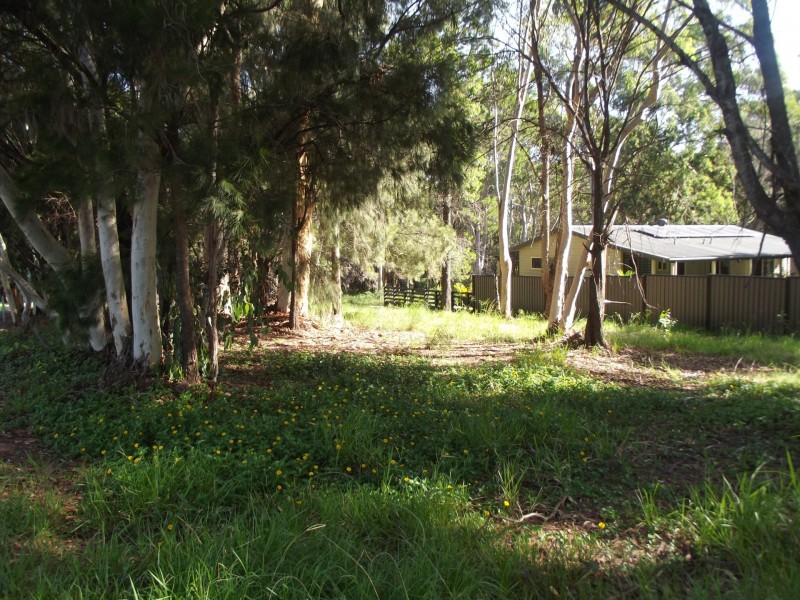 1 Aruma Street, Macleay Island QLD 4184
