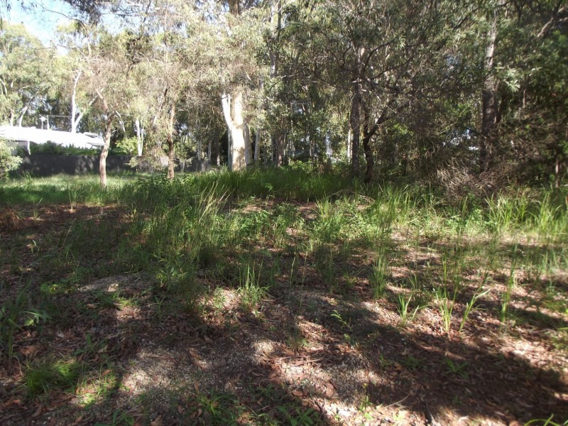 1 Aruma Street, Macleay Island QLD 4184