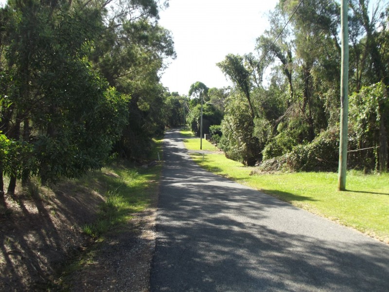 9 Timothy Street, Macleay Island QLD 4184