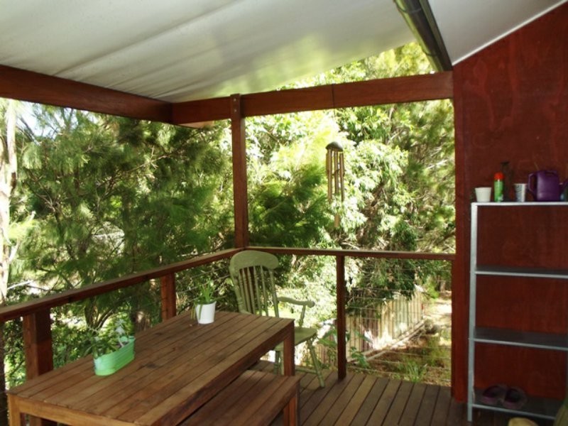 12 Percival Street, Macleay Island QLD 4184