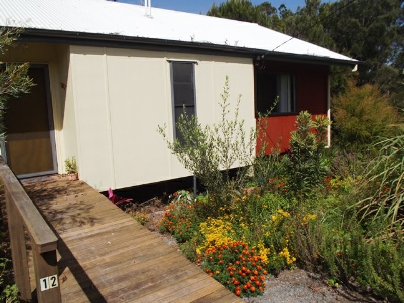 12 Percival Street, Macleay Island QLD 4184