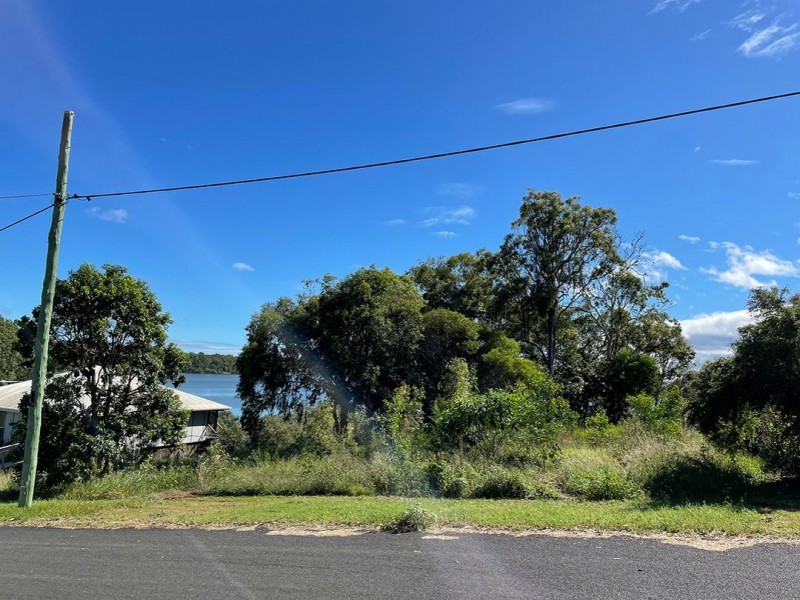 52 Timothy Street, Macleay Island QLD 4184