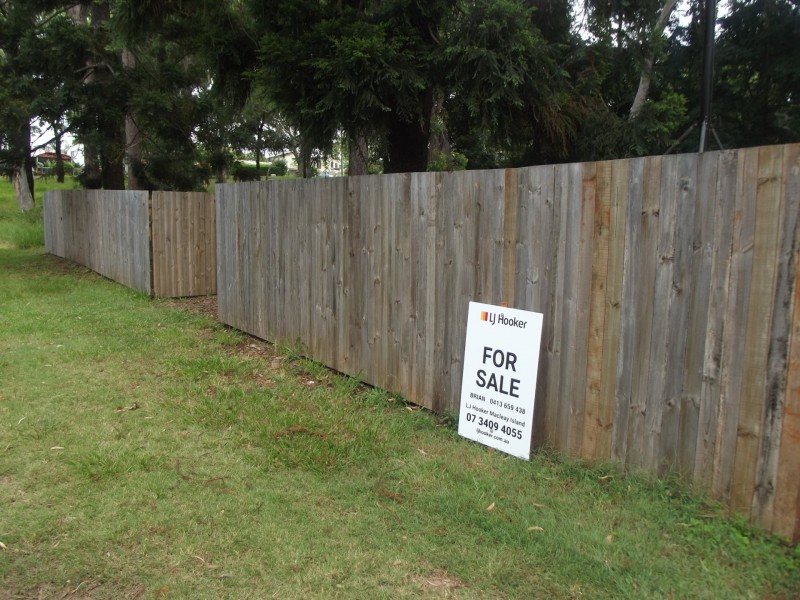 14 Beelong Street, Macleay Island QLD 4184