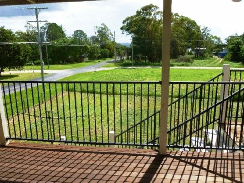 1 Squire Street, Macleay Island QLD 4184