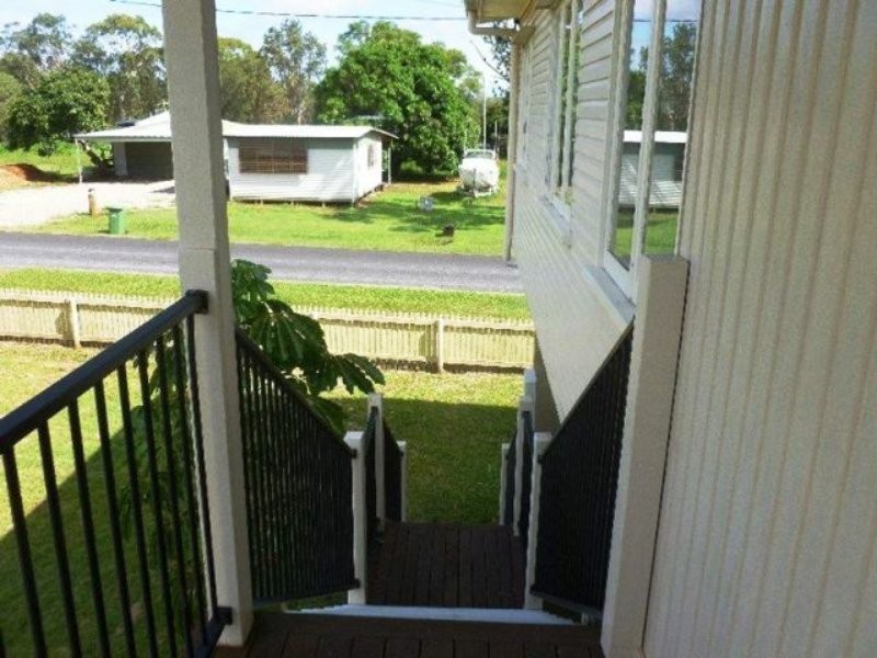 1 Squire Street, Macleay Island QLD 4184