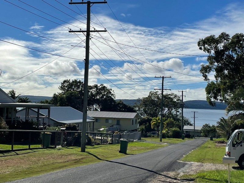 15 Tukkeri Street, Macleay Island QLD 4184