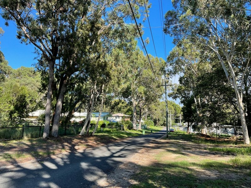 15 Tukkeri Street, Macleay Island QLD 4184