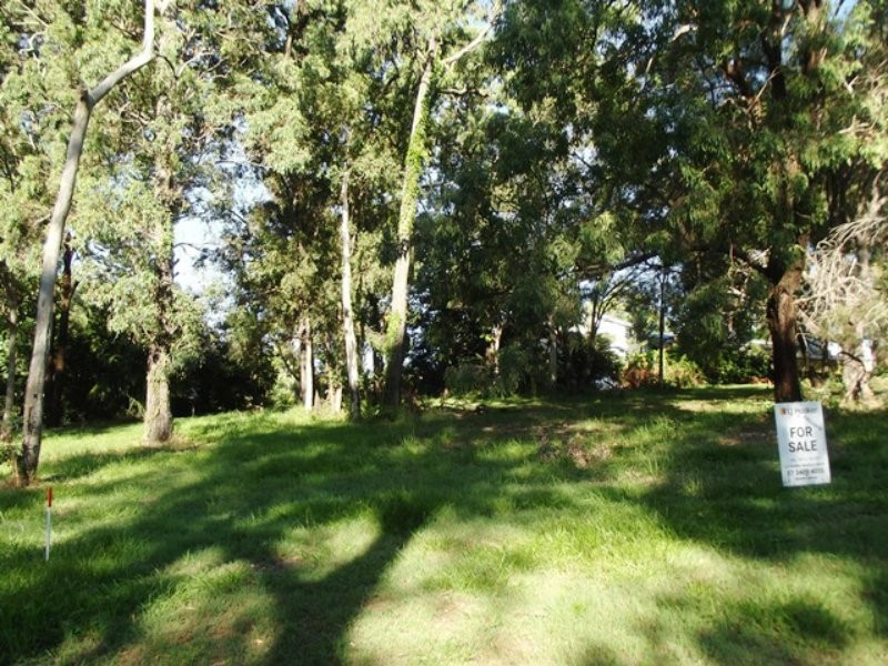 22 Ilya Street, Macleay Island QLD 4184