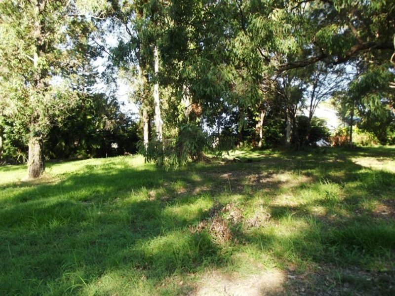 22 Ilya Street, Macleay Island QLD 4184