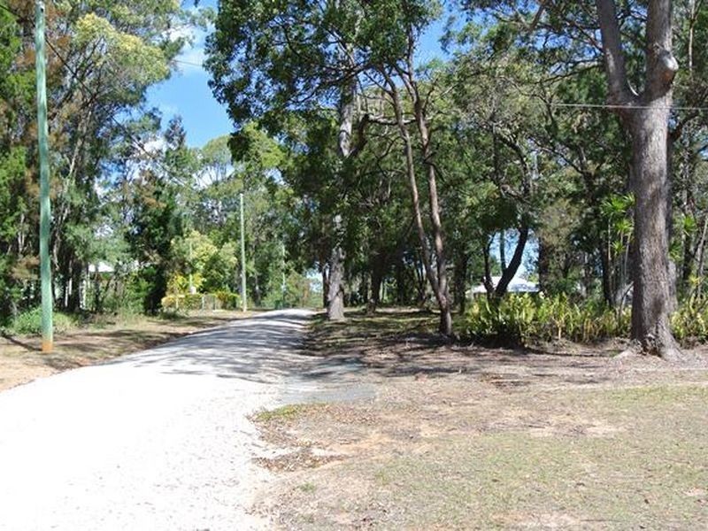 27 President Terrace, Macleay Island QLD 4184