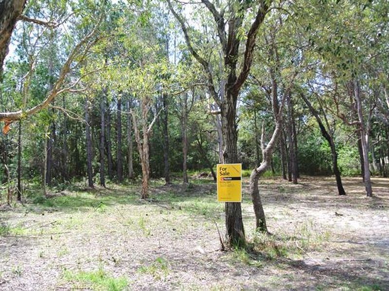 42 Alexander Street, Macleay Island QLD 4184