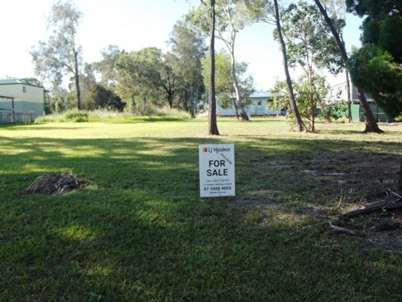 11-13 Deviot Street, Macleay Island QLD 4184