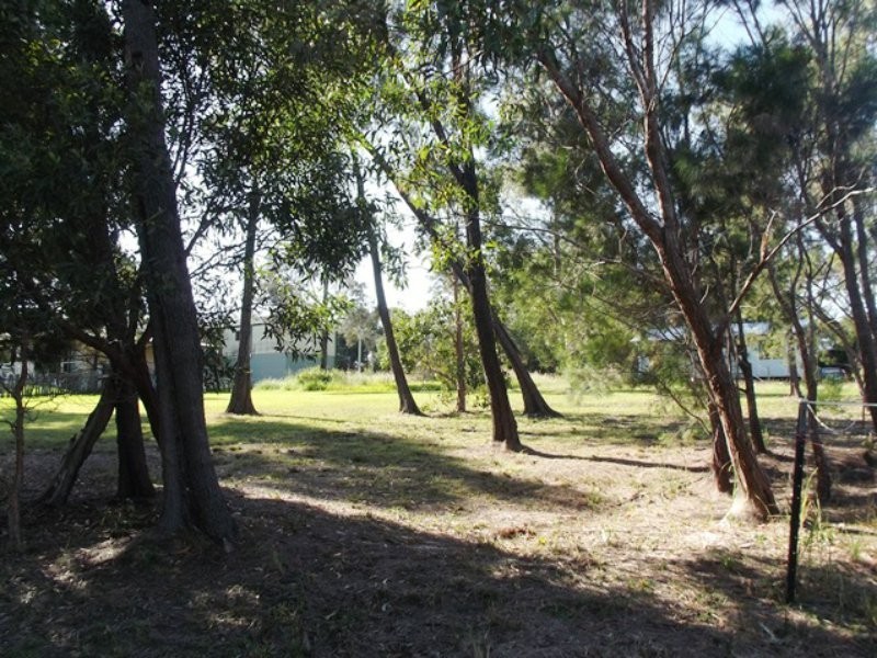 11-13 Deviot Street, Macleay Island QLD 4184