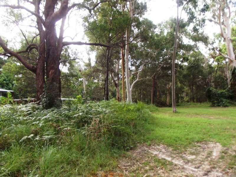 3 Noondoo Street, Macleay Island QLD 4184