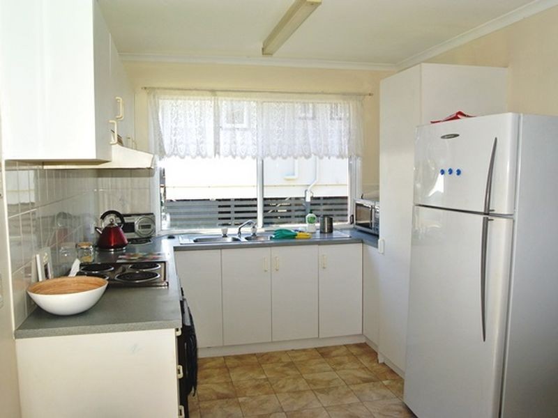 3 Percival Street, Macleay Island QLD 4184