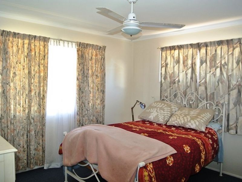 3 Percival Street, Macleay Island QLD 4184